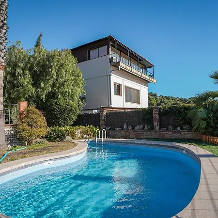 Pool House Apartment *