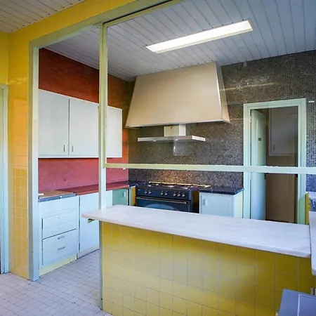Pool House *