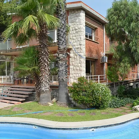 Pool House Apartmán *